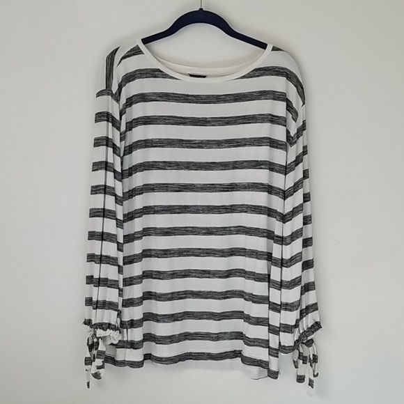 Ann Taylor Tops - Ann Taylor Black and White Striped Top in Medium